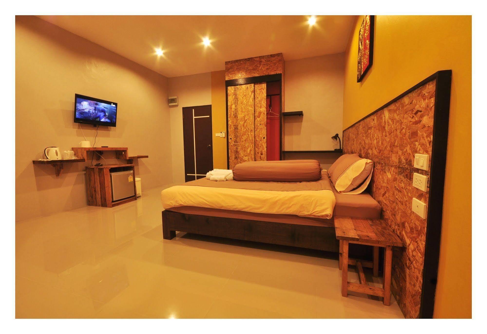 The Bedroom Nai Harn Beach Exterior photo
